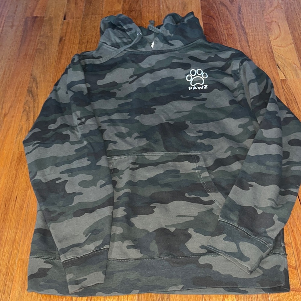 PAWZ camo sweatshirt